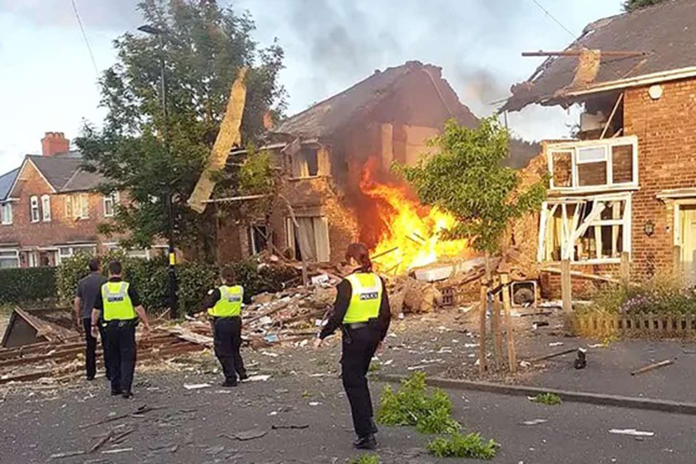 UK: Casualties reported after house explosion in Birmingham